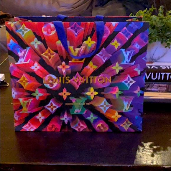 Louis Vuitton Medium Gift Bag